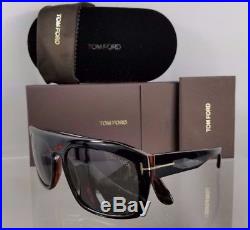 Brand New Authentic Tom Ford Sunglasses TF 470 05A Conrad Frame 470