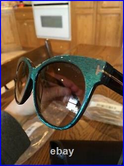 NEW! Tom Ford Women's sunglasses Cat Eye FT0330 Saskia Green