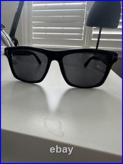 Tom Ford BUCKEY-02 FT 0906-N Shiny Black/Grey 58/17/145 men Sunglasses MSRP $430