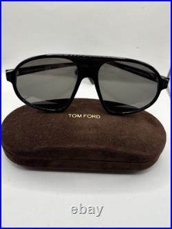 Tom Ford EROL FT1178 Shiny Black/Grey Smoke (01A) Sunglasses Black Frame