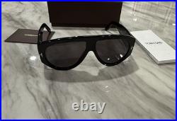 Tom Ford FT 1044/S Bronson 60 01A Occhiali da Sole Nero/Grigio