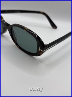 Tom Ford FT1364 IGGY 52N Dark Havana/Green Oval Sunglasses Flawless Authentic
