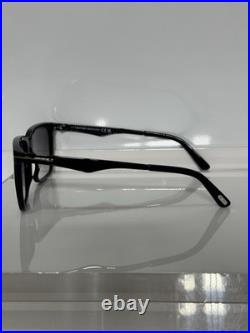 Tom Ford Garrett TF862 01B Black Acetate Unisex Gray Gradient Sunglasses 56mm