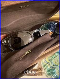 Tom Ford Grey Oval Unisex Sunglasses Item No. FT0961-D 01A 47