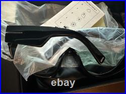 Tom Ford LINDEN FT1094 Black/Clear Green Photochromic Lenses (01N) Sunglasses