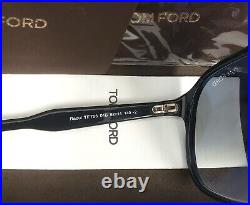 Tom Ford Raoul TF753 62mm Soft Rounded Aviator Sunglasses Black / Smoke Gradient