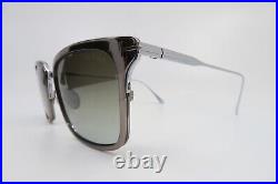 Tom Ford TF831 12Q New Silver/Brown HAYDEN Titanium Sunglasses 54mm withdefect